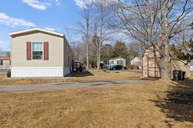53 Seabreeze Drive, North Hampton, NH 03862