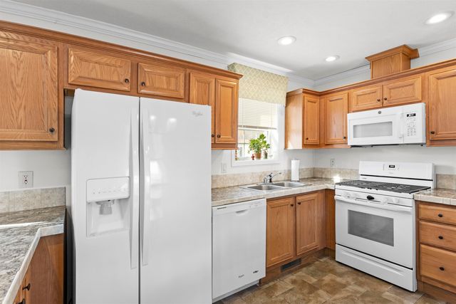 53 Seabreeze Drive, North Hampton, NH 03862