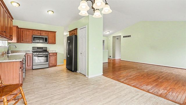 7656 Dover Drive, Ypsilanti, MI 48197