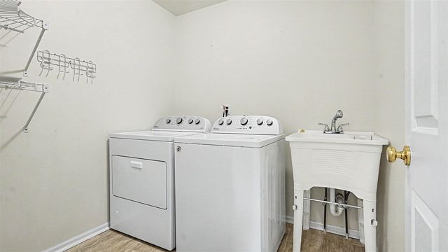 7656 Dover Drive, Ypsilanti, MI 48197
