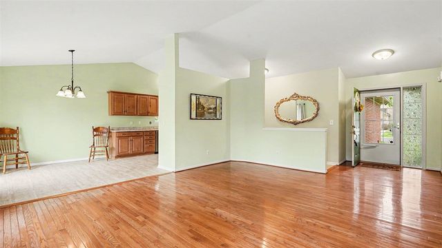 7656 Dover Drive, Ypsilanti, MI 48197