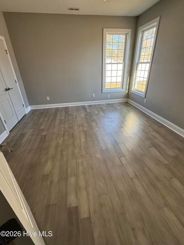 102 Palm Drive, Jacksonville, NC 28546