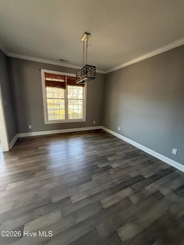 102 Palm Drive, Jacksonville, NC 28546