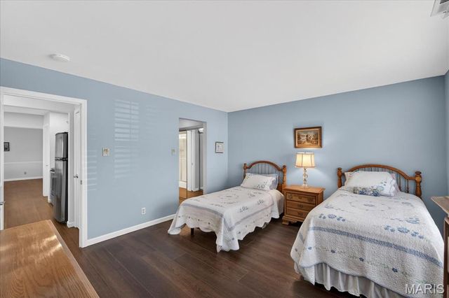 1122 Sunbolt Drive K, St Louis, MO 63129