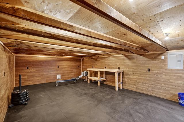 8422 E Liberty Ave, Millwood, WA 99212