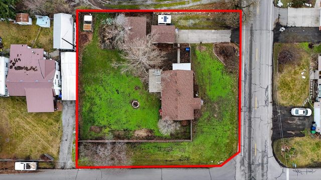 8422 E Liberty Ave, Millwood, WA 99212