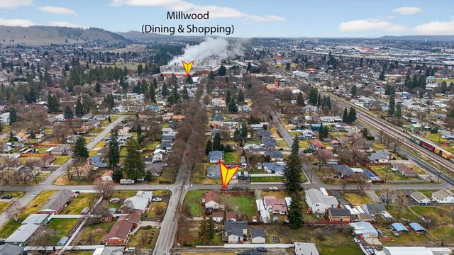 8422 E Liberty Ave, Millwood, WA 99212