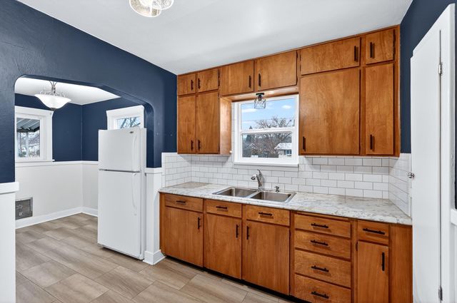 8422 E Liberty Ave, Millwood, WA 99212