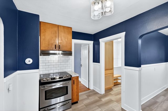 8422 E Liberty Ave, Millwood, WA 99212