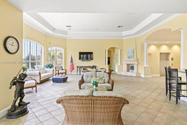 5060 Fairways Cir F101, Vero Beach, FL 32967