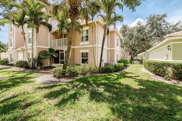 5060 Fairways Cir F101, Vero Beach, FL 32967