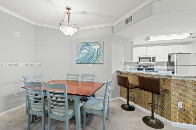 5060 Fairways Cir F101, Vero Beach, FL 32967