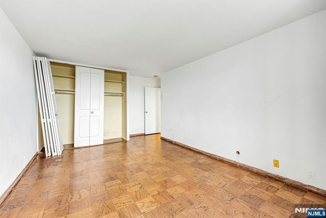 2077 Center Avenue 20C, Fort Lee, NJ 07024