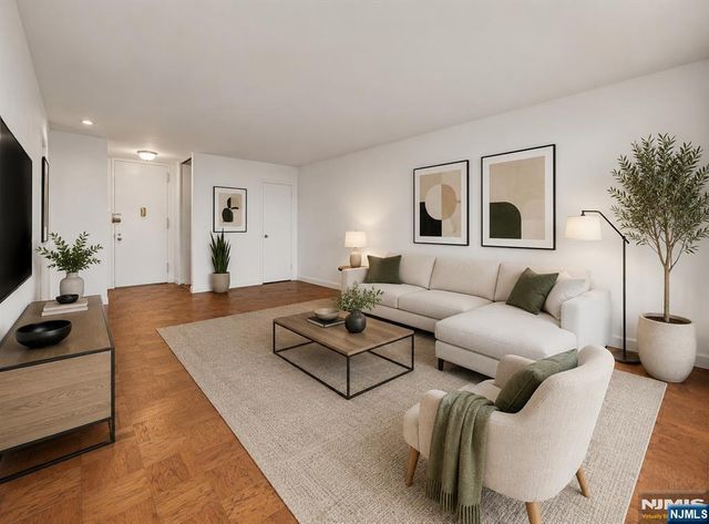 2077 Center Avenue 20C, Fort Lee, NJ 07024