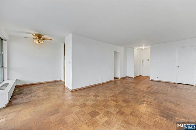 2077 Center Avenue 20C, Fort Lee, NJ 07024