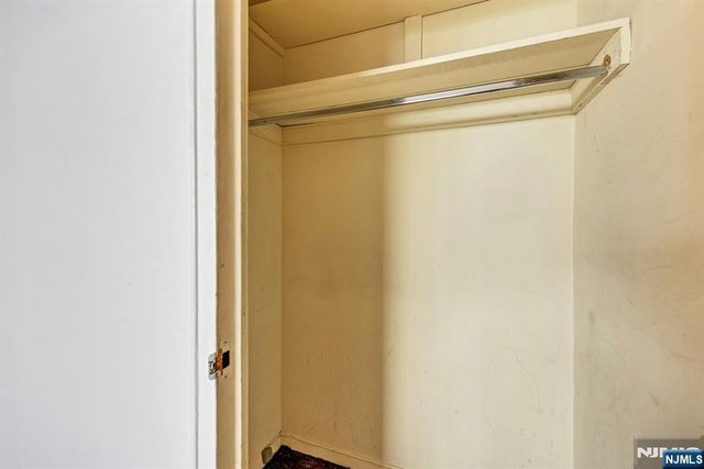 2077 Center Avenue 20C, Fort Lee, NJ 07024