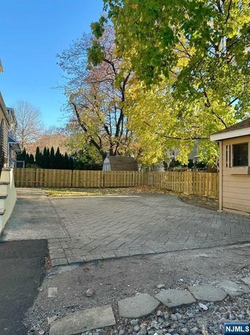 678 Grove Street, Ridgewood, NJ 07450