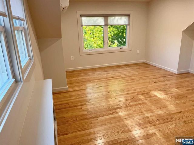 678 Grove Street, Ridgewood, NJ 07450