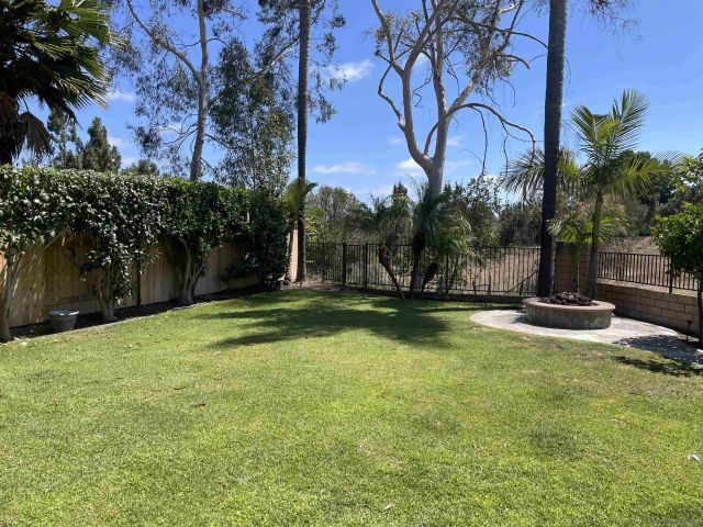 1994 Casablanca Ct., Vista, CA 92081