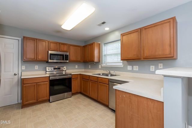 810 Steamboat Street, Knightdale, NC 27545