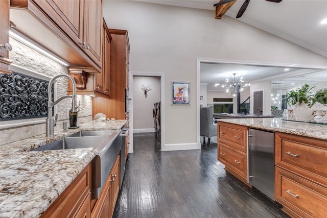 10585 Pagewood Drive, Dallas, TX 75230