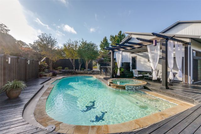 10585 Pagewood Drive, Dallas, TX 75230