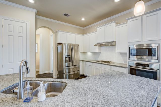 10804 Kyler Oaks Place, Houston, TX 77043