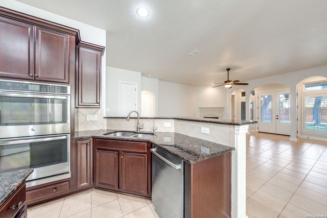 11350 Ivy Cadence, San Antonio, TX 78253