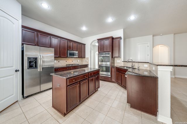 11350 Ivy Cadence, San Antonio, TX 78253