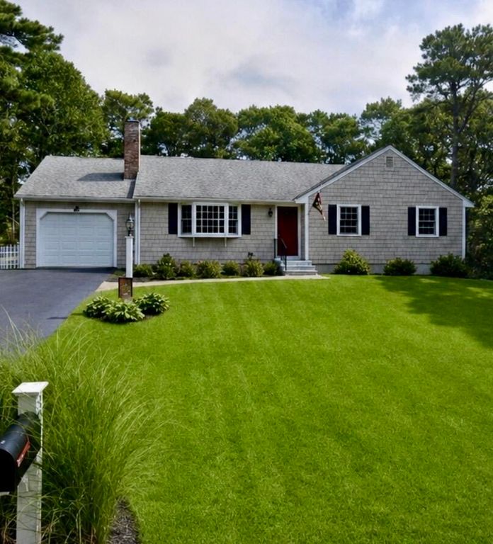 90 Lady Slipper Drive, Dennis, MA 02638