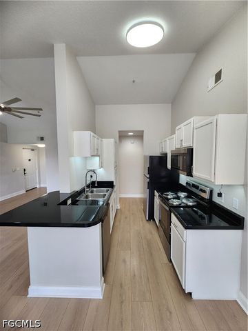 7935 Preserve CIR 434, Naples, FL 34119