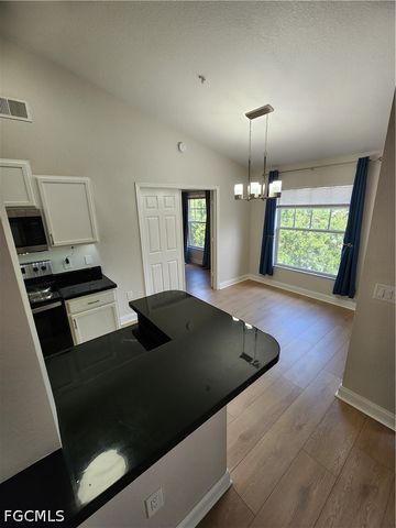 7935 Preserve CIR 434, Naples, FL 34119