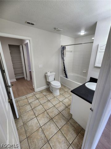7935 Preserve CIR 434, Naples, FL 34119