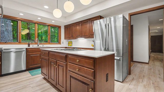 5595 Mountain Road, Genoa Twp, MI 48116