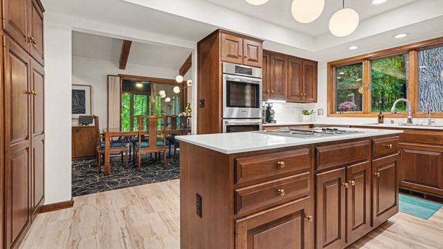 5595 Mountain Road, Genoa Twp, MI 48116