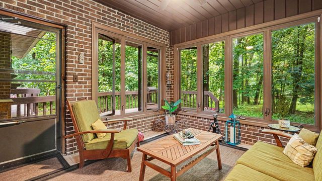 5595 Mountain Road, Genoa Twp, MI 48116