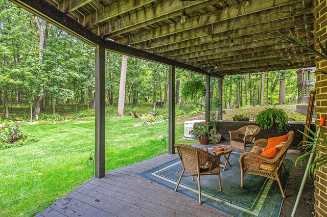 5595 Mountain Road, Genoa Twp, MI 48116