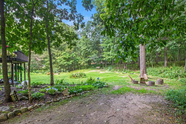 5595 Mountain Road, Genoa Twp, MI 48116