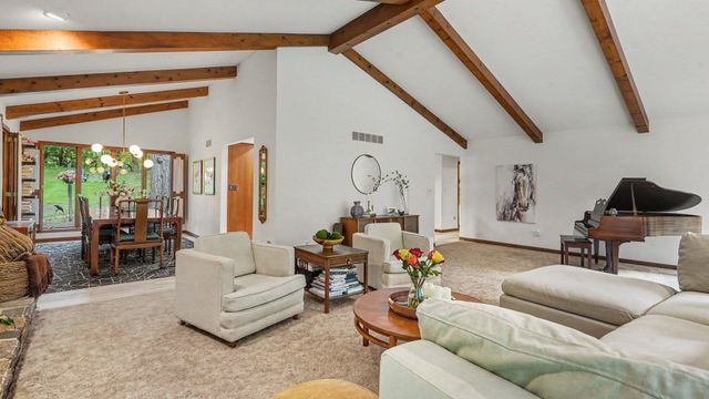 5595 Mountain Road, Genoa Twp, MI 48116