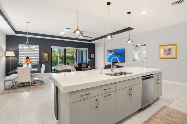 5559 Captiva Lane, Westlake, FL 33470