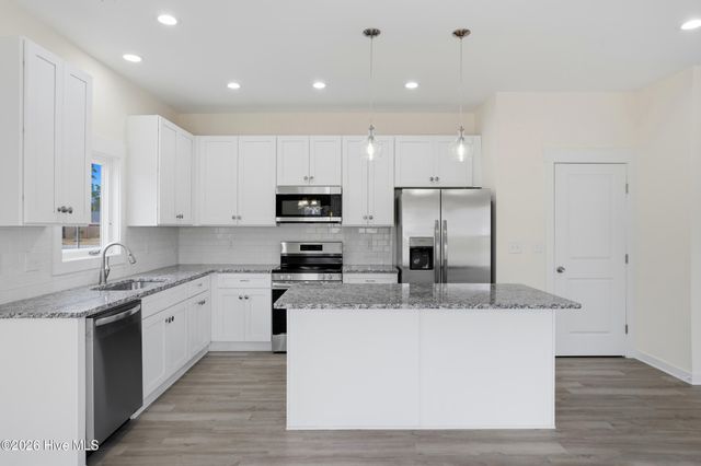 951 Westway Road, Southport, NC 28461