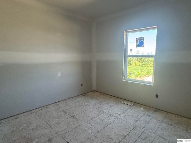 20810 Vernon Avenue, Elkhorn, NE 68022