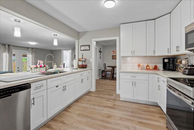 1702 Alabama Street, Baytown, TX 77520