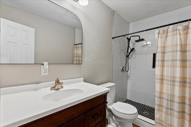 1702 Alabama Street, Baytown, TX 77520