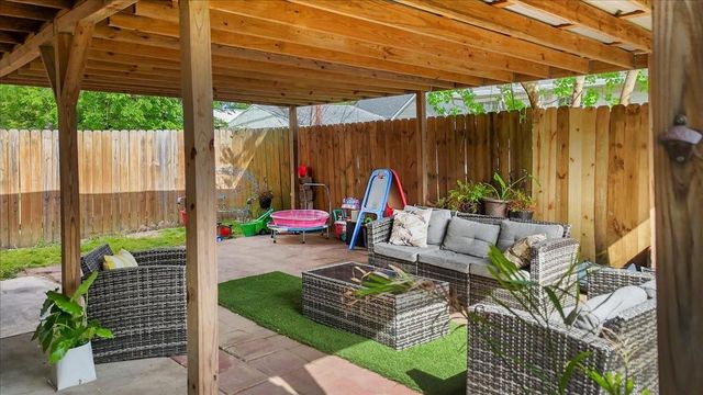 1702 Alabama Street, Baytown, TX 77520