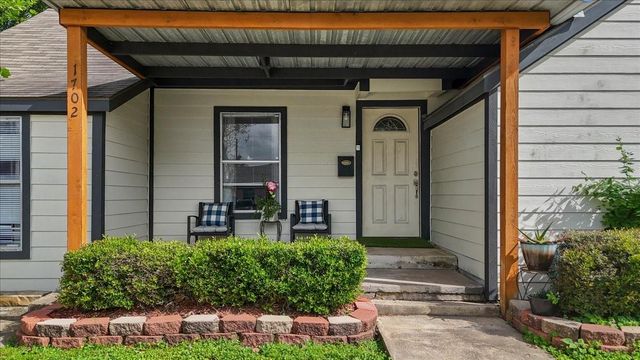 1702 Alabama Street, Baytown, TX 77520