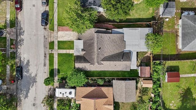 1702 Alabama Street, Baytown, TX 77520