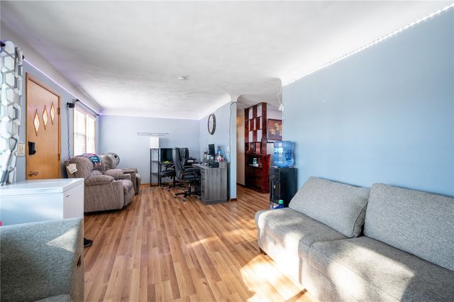 2908 Schultz Drive NW, Cedar Rapids, IA 52405