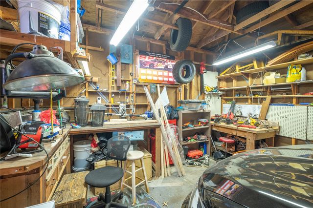 2908 Schultz Drive NW, Cedar Rapids, IA 52405