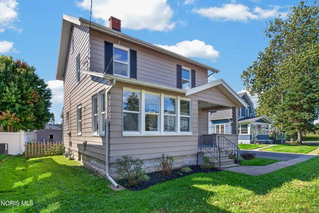147 Eagle Point Road, Rossford, OH 43460